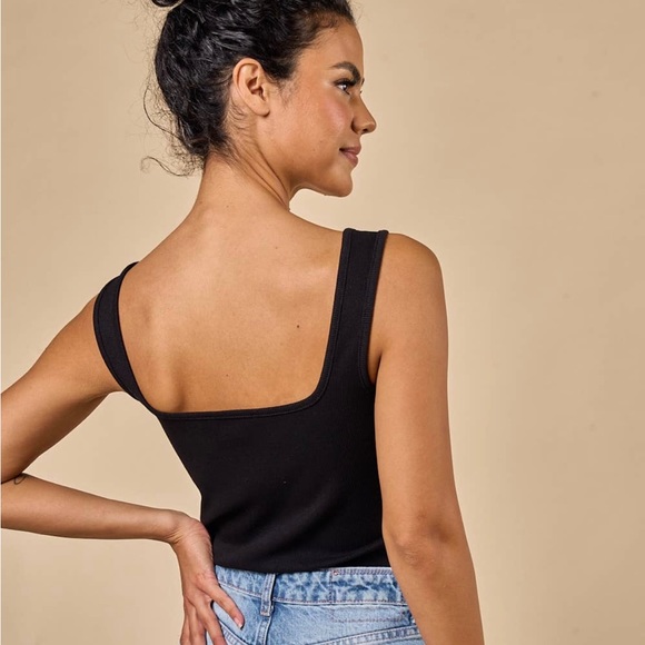 Tie crop top - Picture 4 of 4